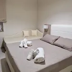 Luxury House بيت ضيافة 4*