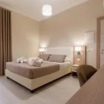 بيت ضيافة Luxury House