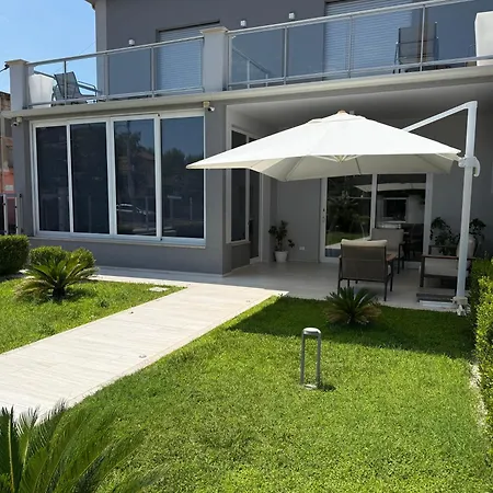 Luxury House 4* Виллапьяна