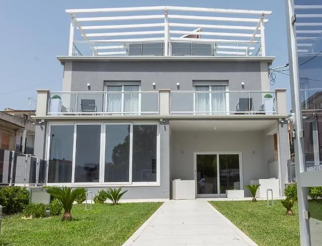 בית הארחה Luxury House