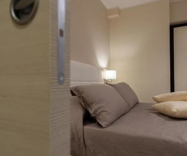 招待所 Luxury House 4*