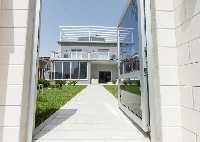 Luxury House בית הארחה וילאפיאנה